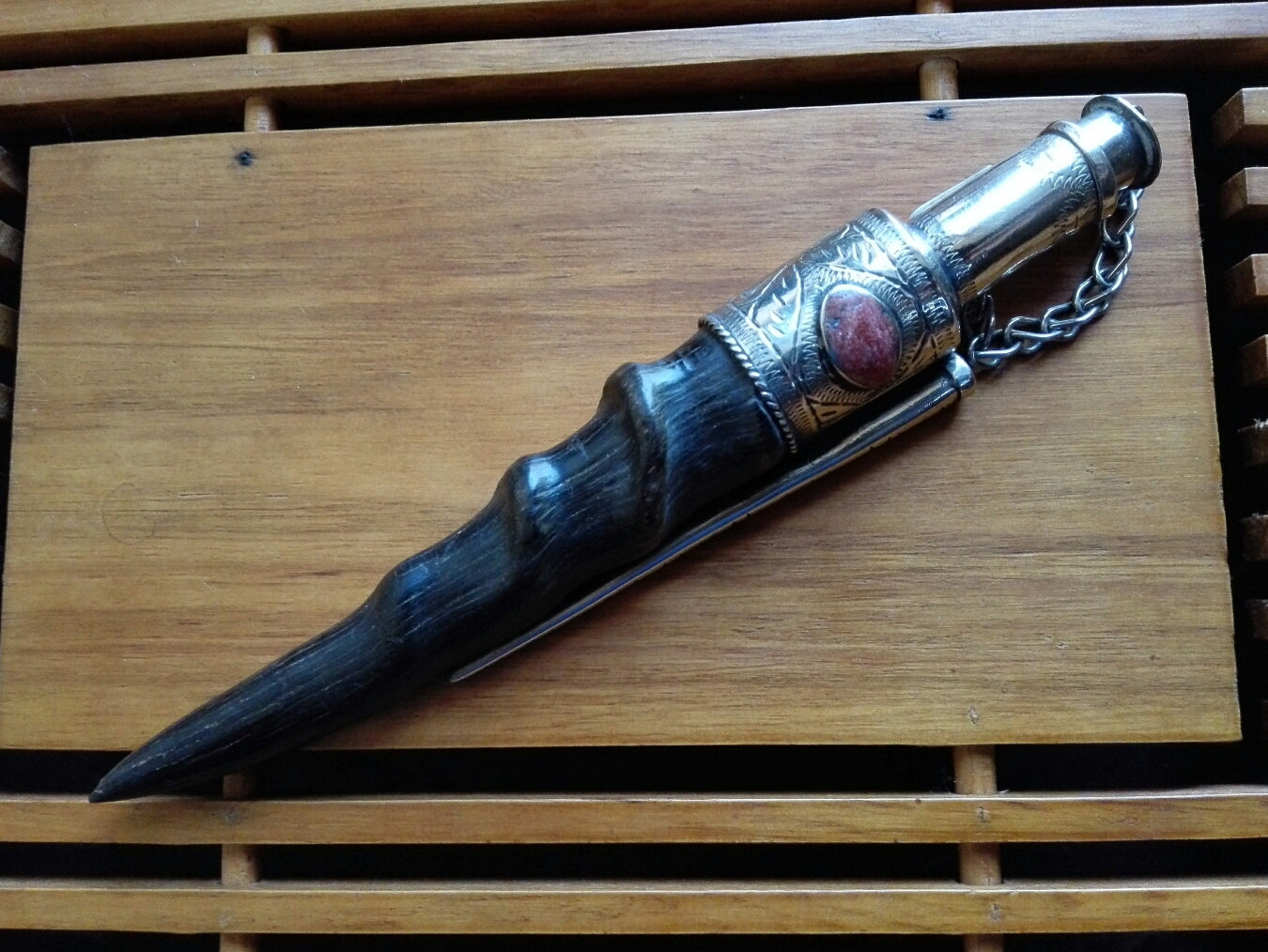 鹿角制镶银火药罐 ref:1369svw80                        克.